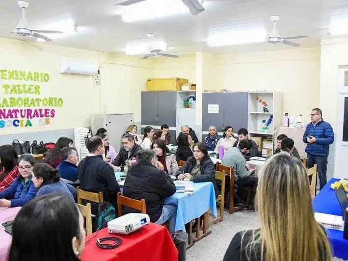 Jornada para fortalecer la transición entre
el Nivel Primario y la Educación Secundaria