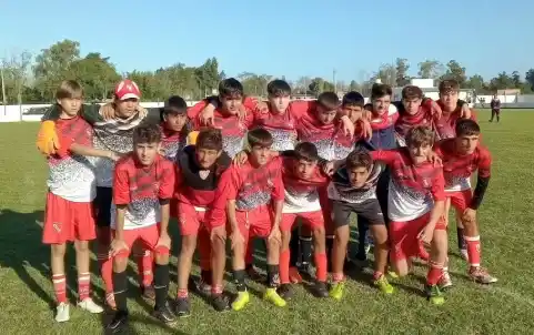 En Lobería, los "Rojos" jugaron el suspendido