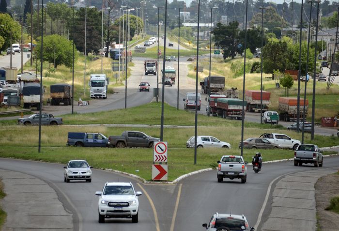 Impulsan una masiva junta de firmas para pedir por obras en el tramo urbano de la Ruta 226