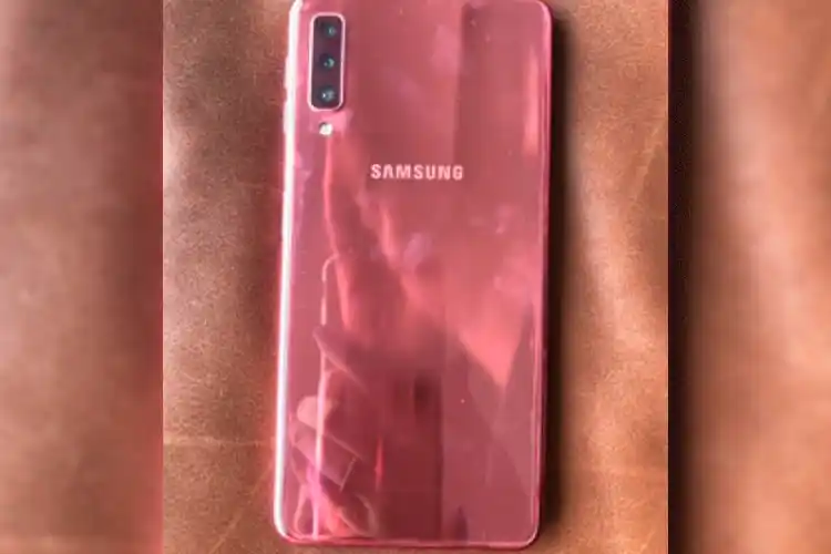 Buscan Samsung A7 perdido