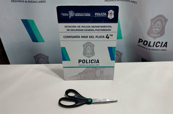 "El hombre manos de tijera" cayó en el Centenario y fue cortado por la víctima