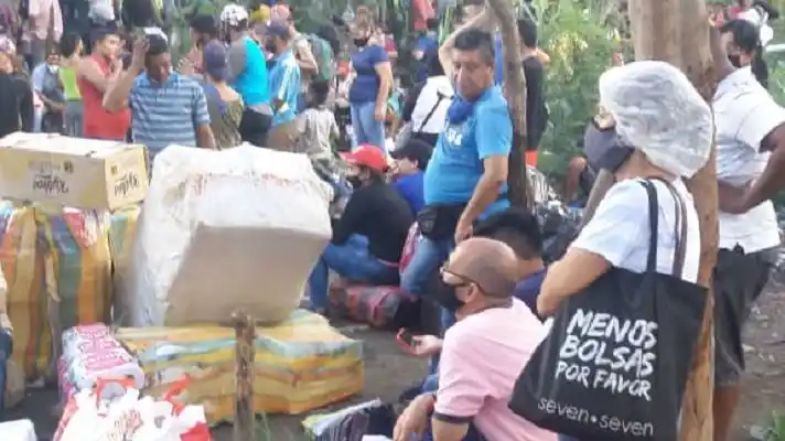 LO DESAFÍAN TODO: migrantes venezolanos llegan a Colombia empujados por la crisis