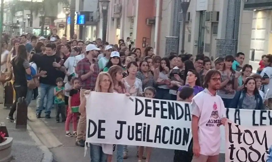 Los docentes volvieron a movilizarse en Gualeguaychú    