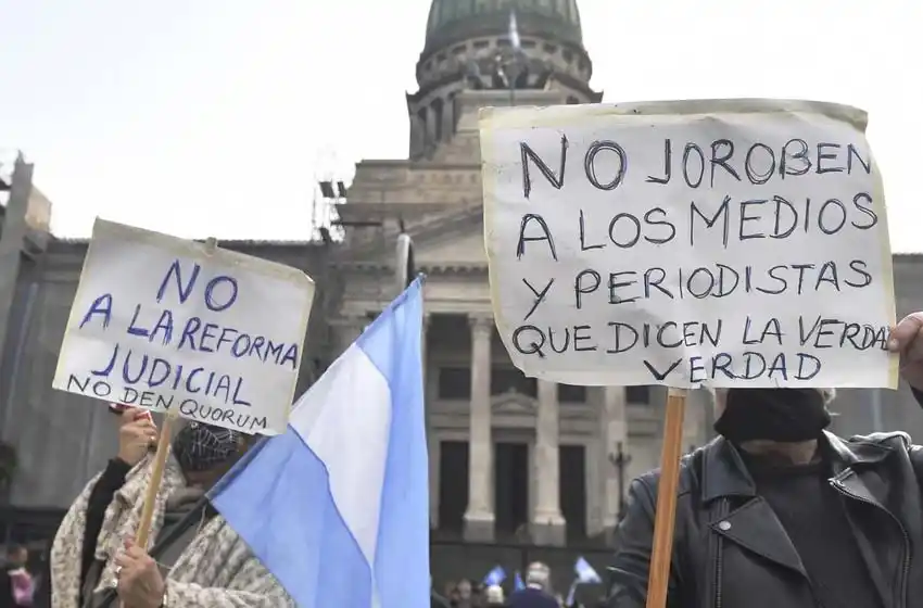 Protestas frente al Congreso Nacional en contra de la reforma judicial