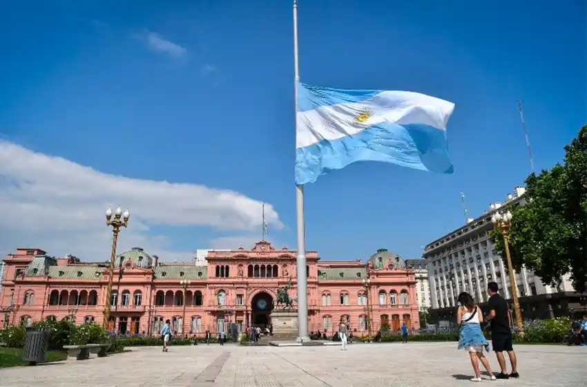 Cinco días de Duelo Nacional en homenaje a los muertos por coronavirus