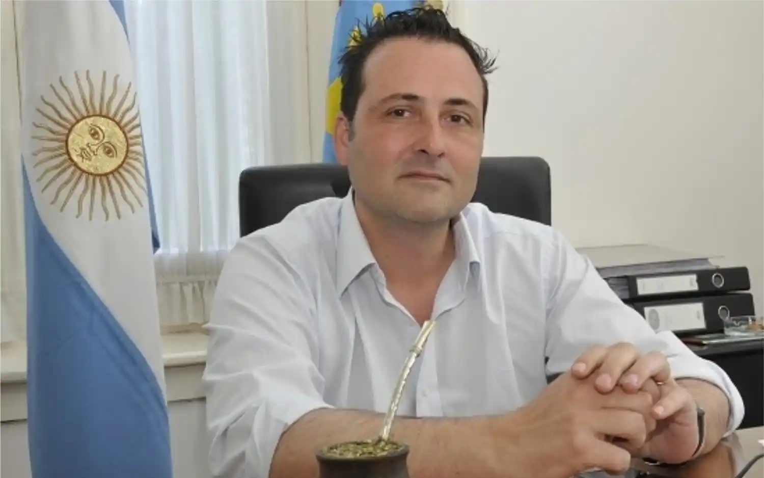 Un Intendente radical apoyó a Salvador y cruzó a Alfonsín: "Le falta el respeto a la gente"