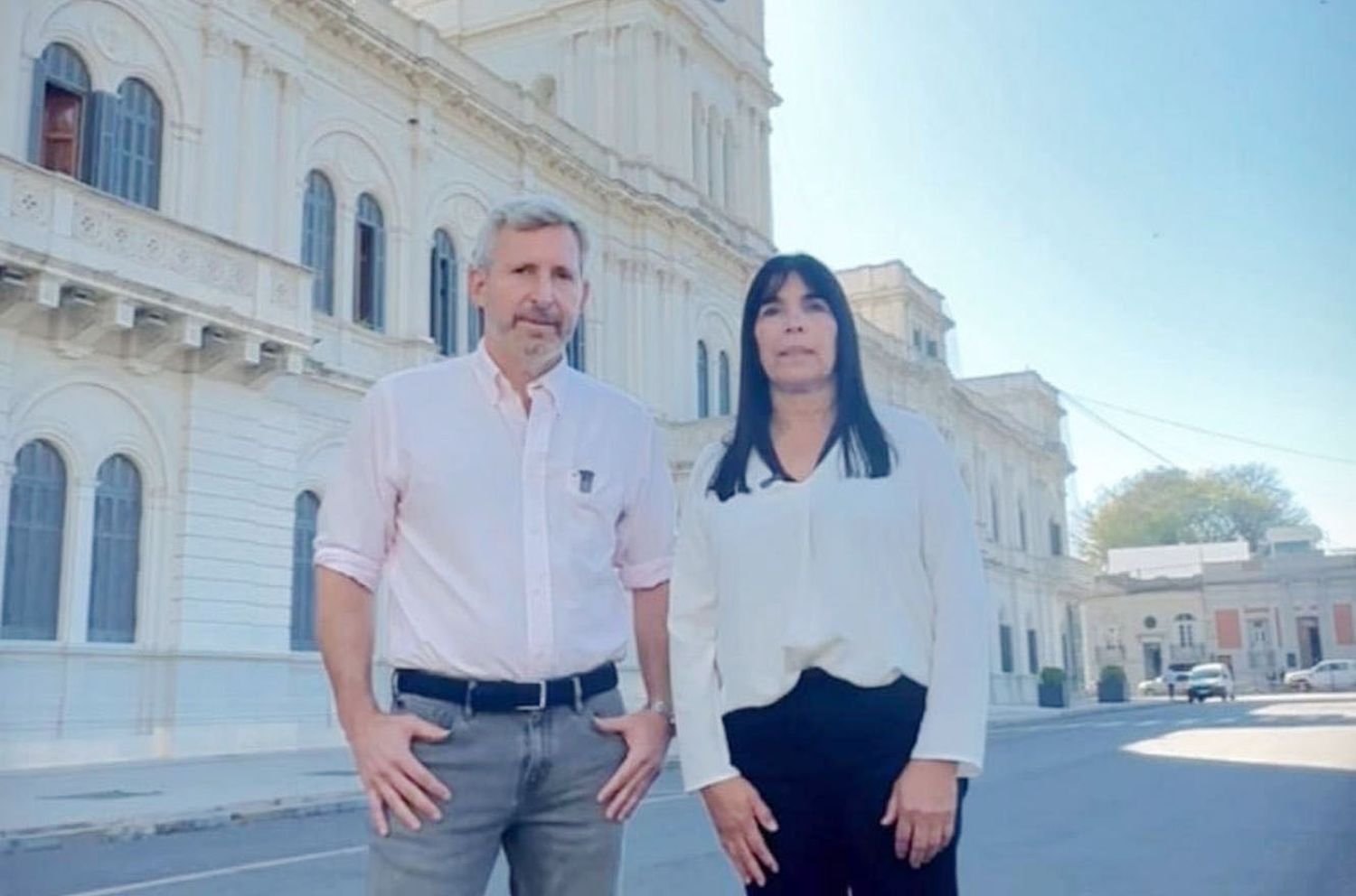 Entrega de diplomas a las autoridades electas de la provincia