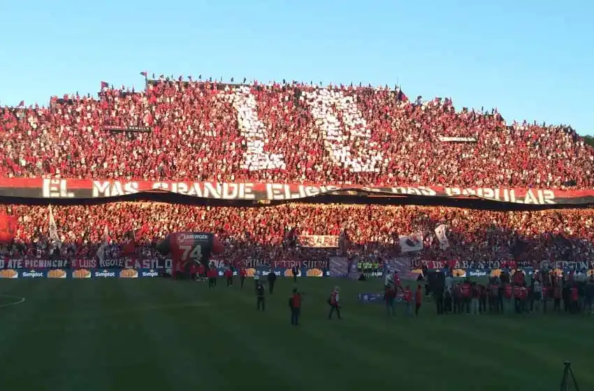 Fueron al Coloso a ver a Maradona y terminaron presos porque tenían pedido de captura