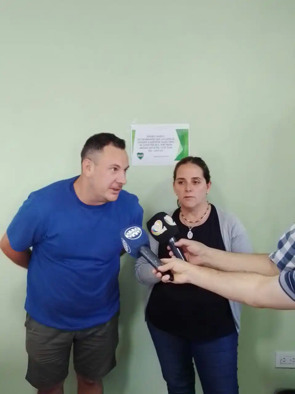 Emilio Ronocni y Tatiana Esquivel hablaron sobre la organización del certamen de minibasquetbol que se llevará a cabo entre sábado y domingo en B.H.