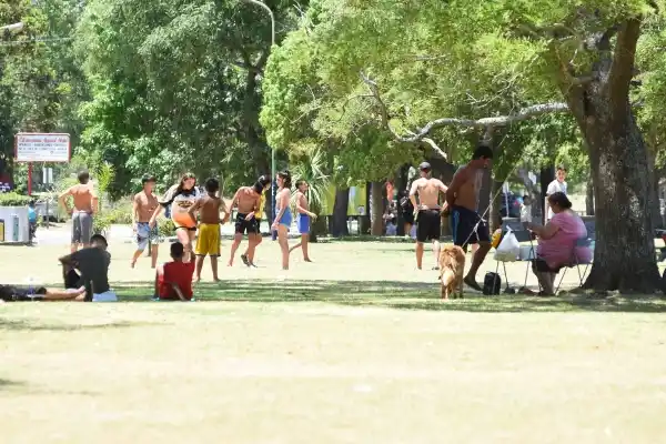 Miles de visitantes eligieron Chascomús para celebrar fin de año