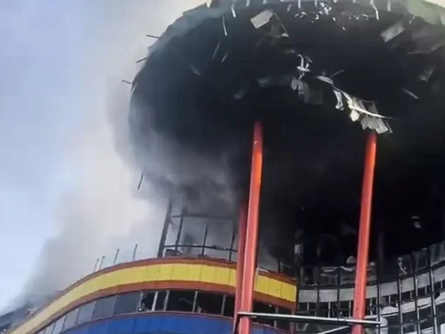 Explosión en un centro comercial de Rusia agrava la relación de ese país con Ucrania