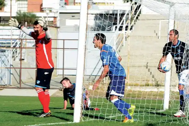 Perdió el invicto en la última jugada