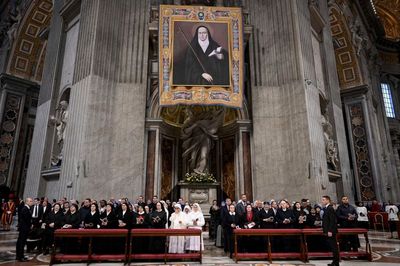 Francisco canonizó a Mama Antula: "Que sea honrada entre todos los santos"