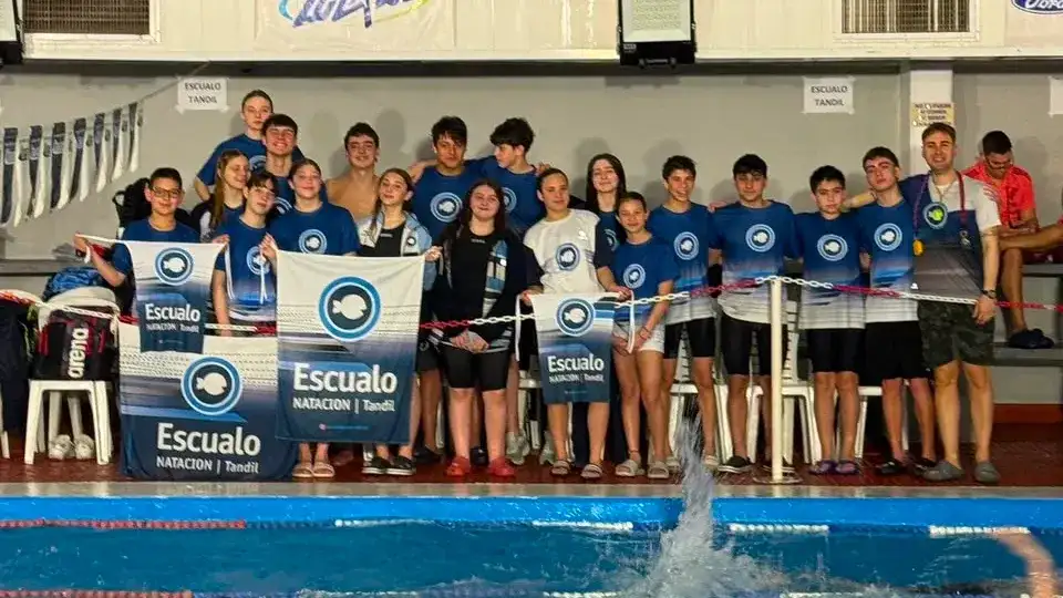 Escualo compitió en Azul