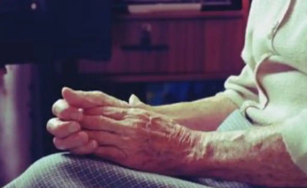 Detienen a un enfermero acusado de abusar de dos abuelas en un geriátrico