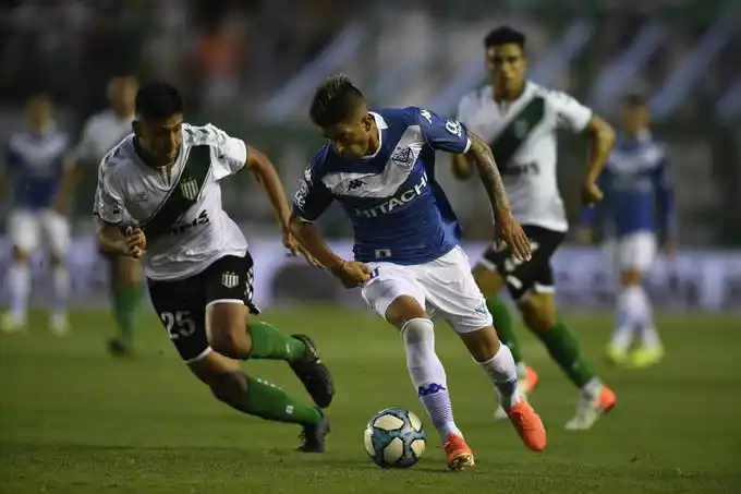 En su estadio, Banfield sumó de a tres ante Vélez