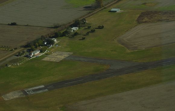 Privados proponen hacerse cargo de las obras en la pista del aeropuerto de Junín