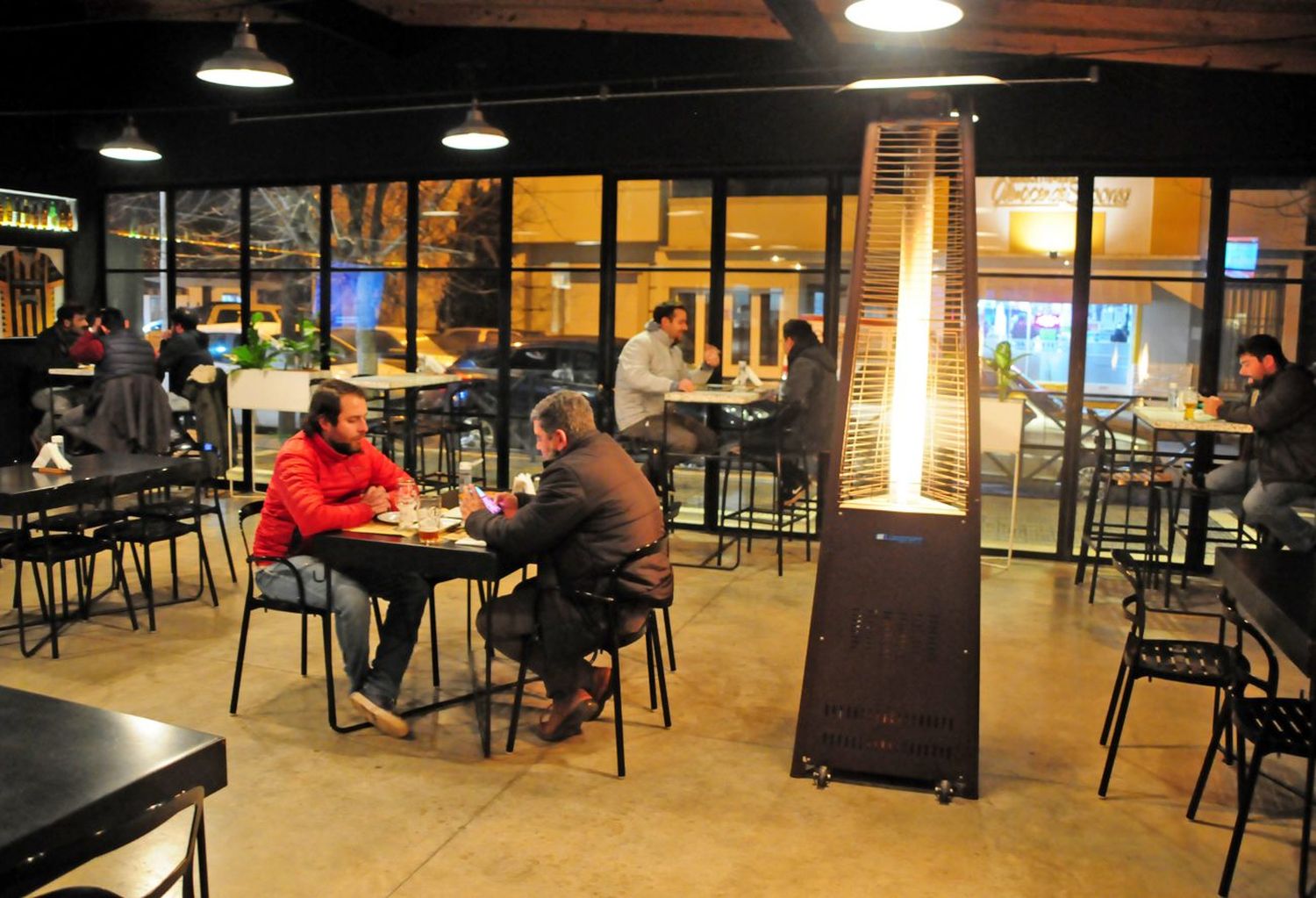 "Los locales gastronómicos que atraen a gente más joven son los que más llenos están"