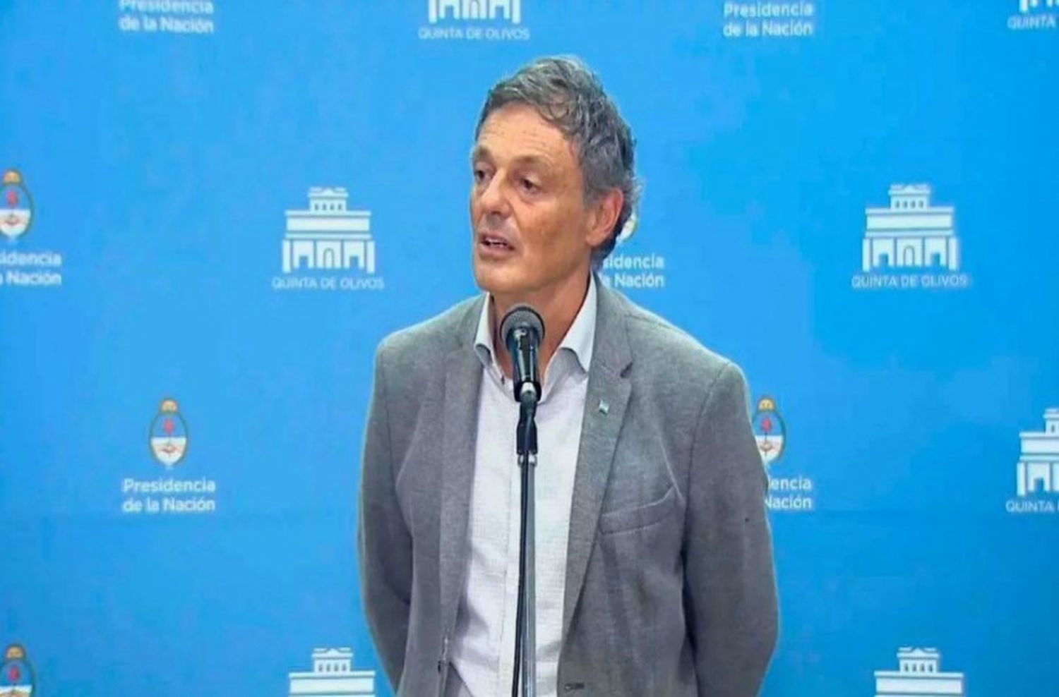 Cabrera aseguró que la crisis del dólar "será historia en pocos días"
