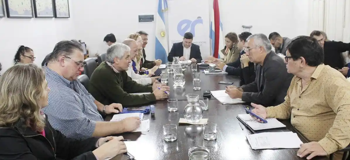 El gobierno provincial mejoró la propuesta salarial de los docentes