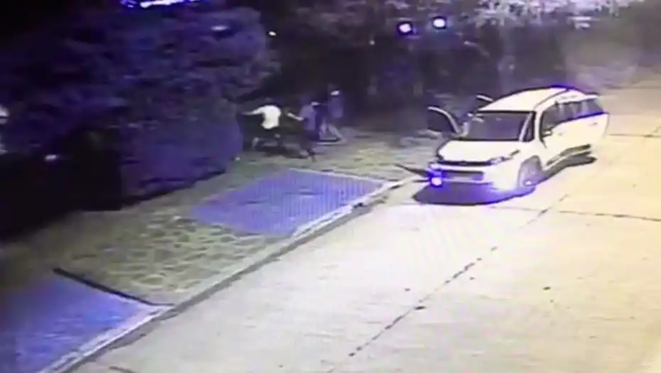 El exintendente de Merlo, Raúl Othacehé, resistió una entradera a los tiros: Hay un herido grave