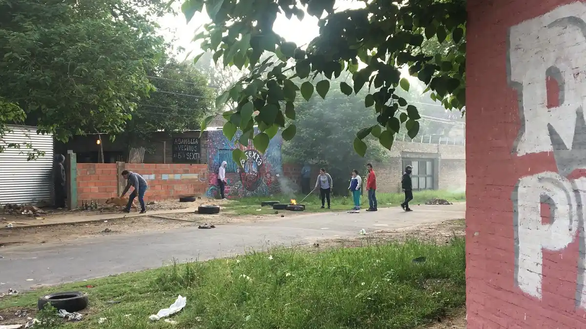 Rosario: tensión en República de la Sexta durante un desalojo policial