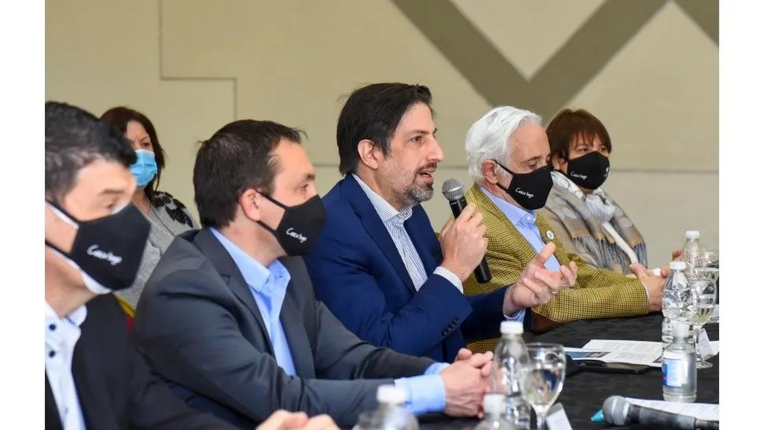 Trotta llamó a debatir la educación y recordó el "retroceso" del Gobierno de Cambiemos