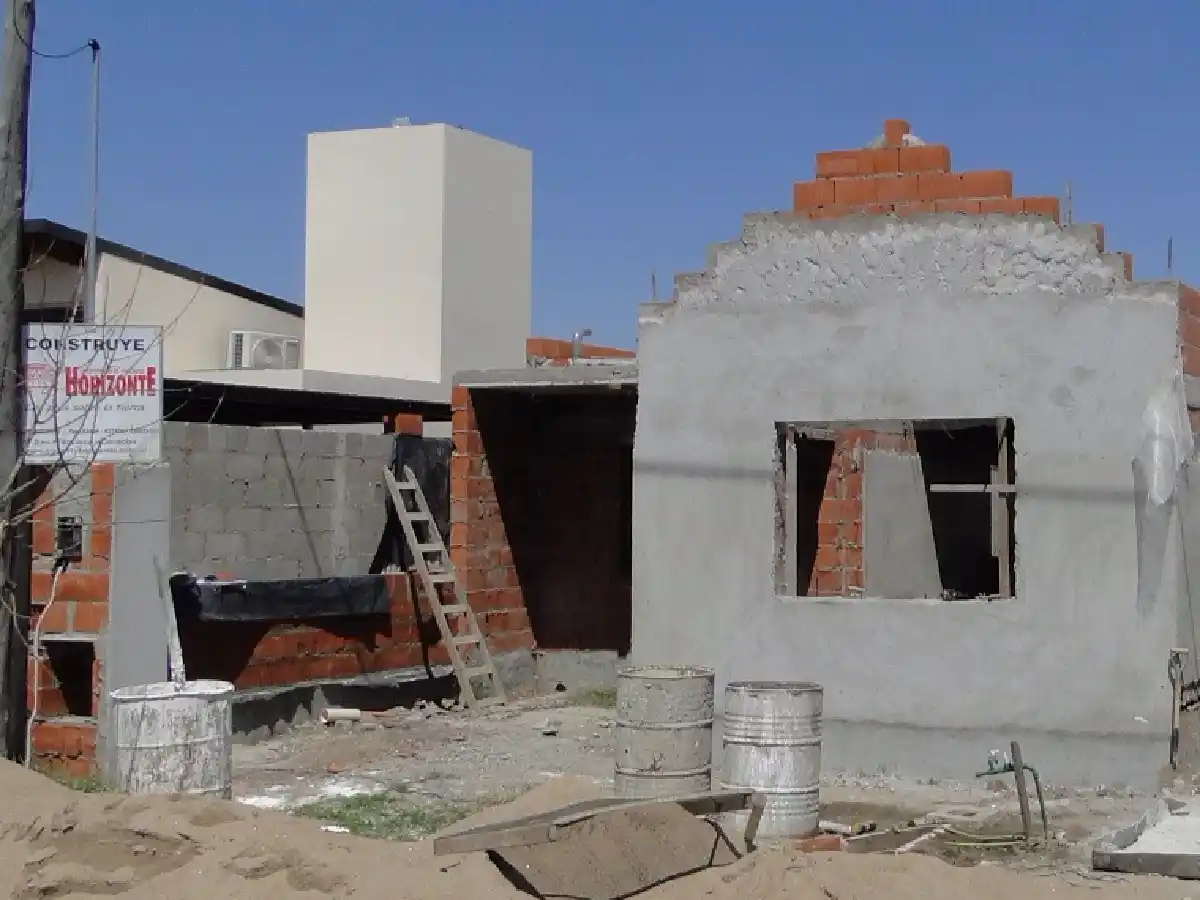 Cuestionan al municipio por  no otorgar factibilidad a  proyecto de viviendas