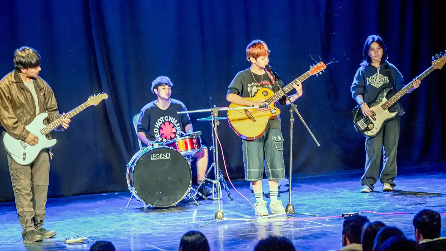 Jóvenes en escena durante el Encuentro Juvenil de Teatro