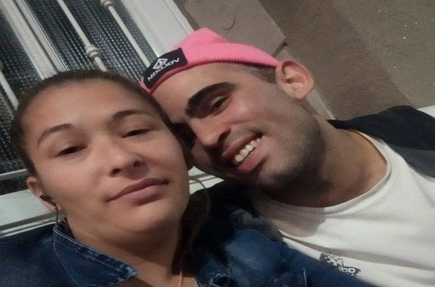 Brutal femicidio en Entre Ríos: un hombre estranguló a su expareja enfrente de su hijo