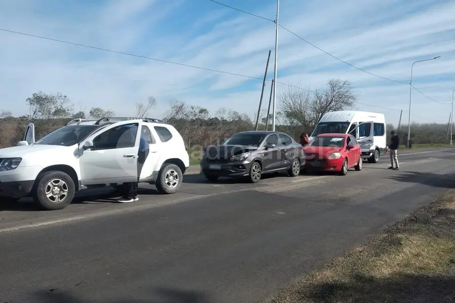 Accidente en cadena en Ruta 70: al menos tres vehículos involucrados