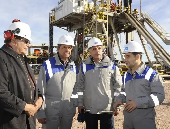 Scioli recorrió Vaca Muerta y destacó la "creación de empleo" en la Patagonia