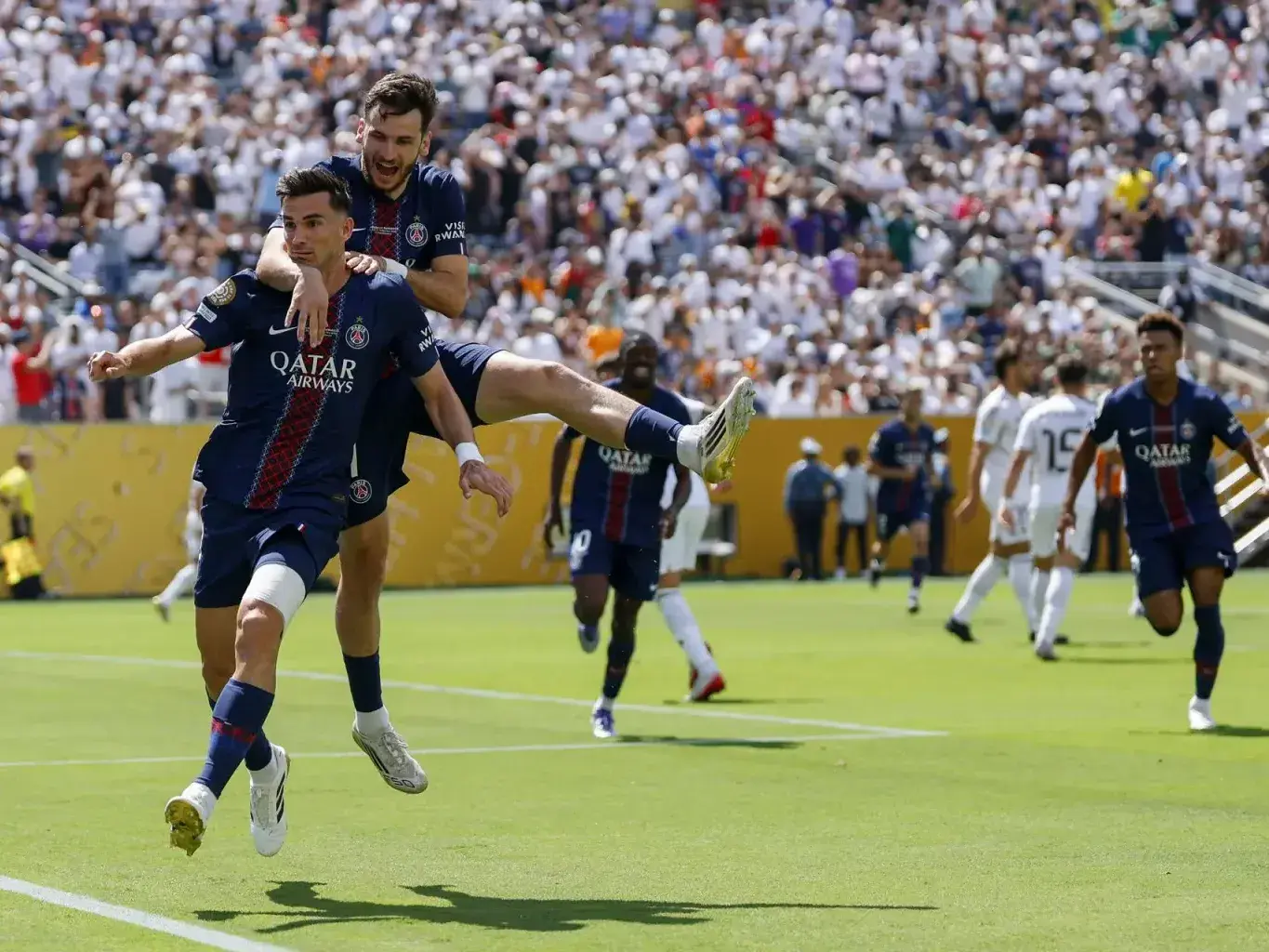 El PSG apabulló 4 a 0 al Real Madrid y está en al final del Mundial de clubes.Foto: EFE/EPA/CJ GUNTHER