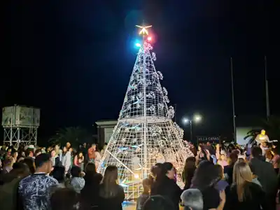 Villa Cañás encenderá su arbolito navideño el lunes 8