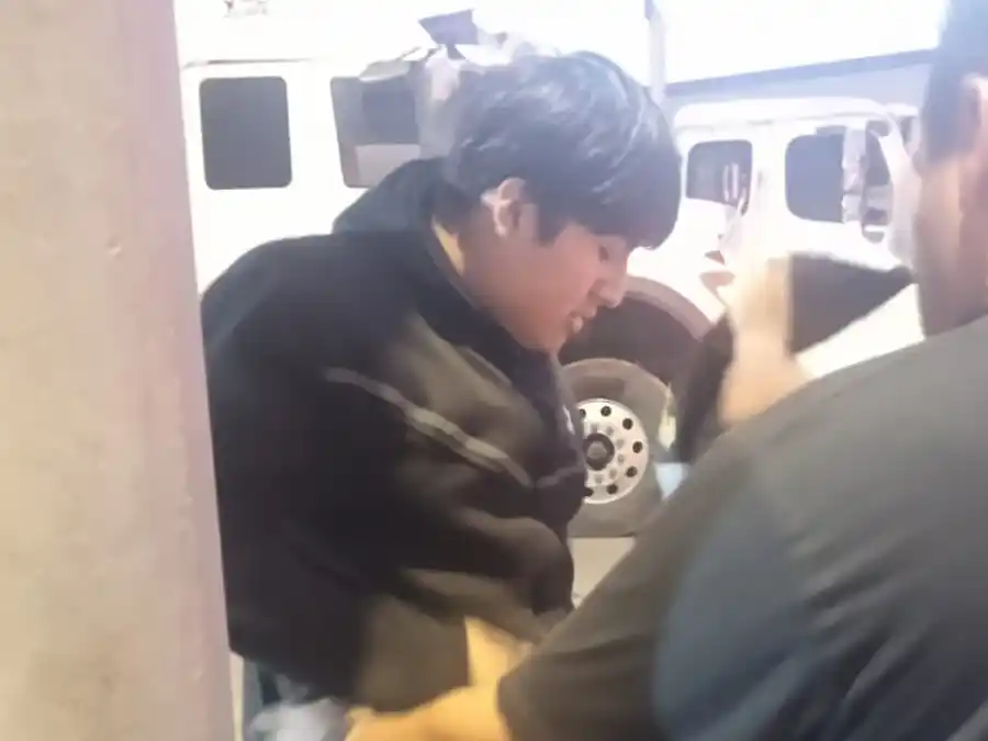 Pequeño J, detenido en Perú