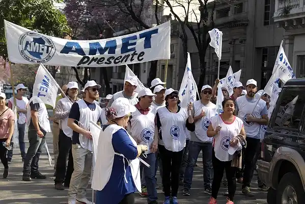 AMET extiende el paro hasta el viernes   