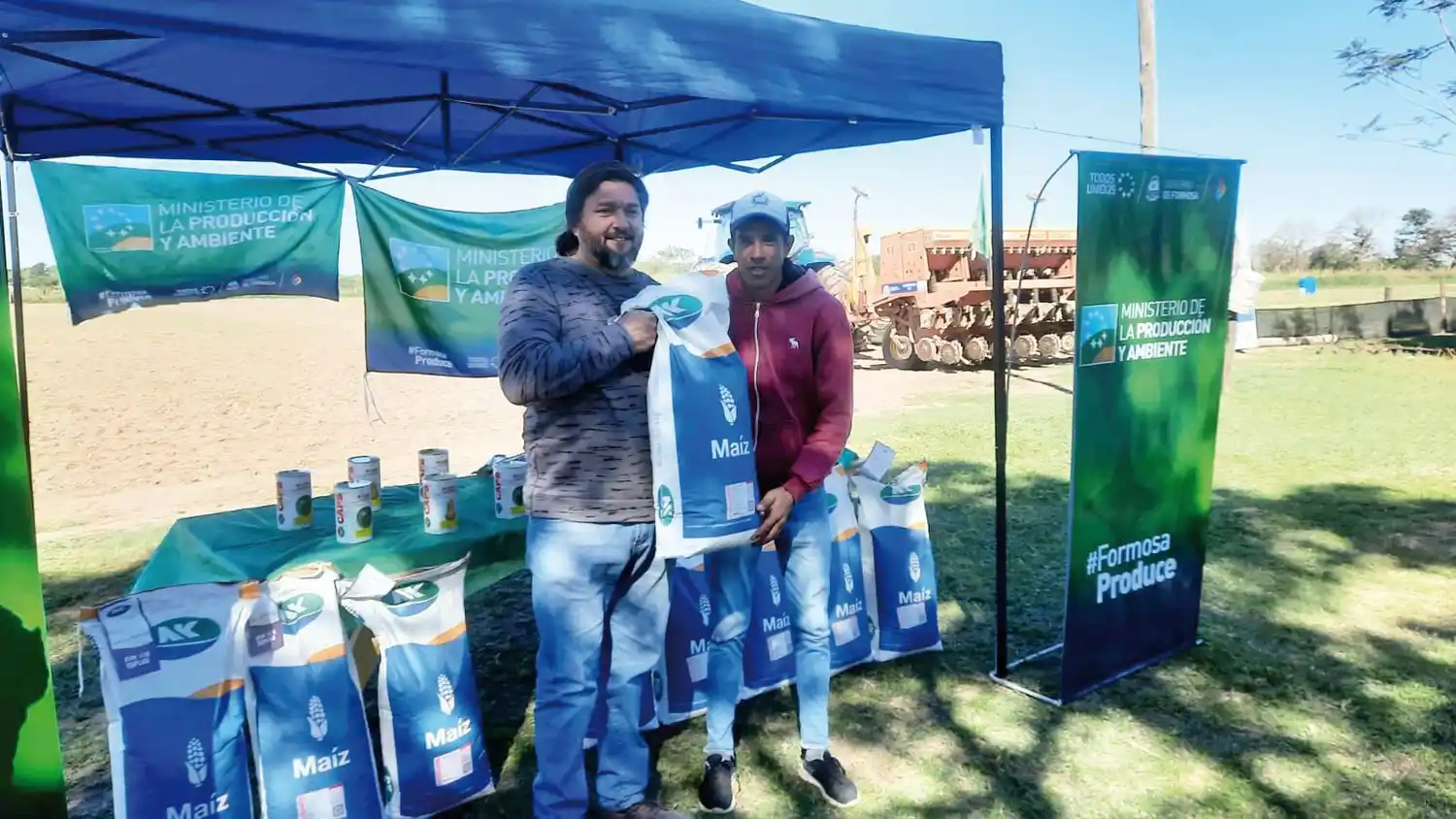 Más de 100 productores de la región norte 
recibieron semillas de maíz y cucurbitáceas