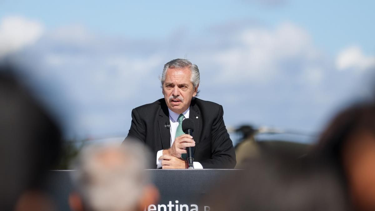 Se bajó Alberto y estallaron las repercusiones: Desde el apoyo hasta el “operativo distracción”