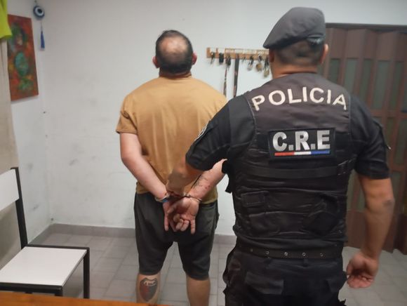Allanaron una vivienda precaria en Frontera y encontraron droga lista para ser vendida: quedó en prisión preventiva