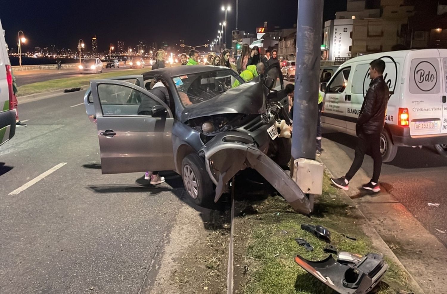 Un bebé hospitalizado, tras un impactante choque en la costa de Mar del Plata