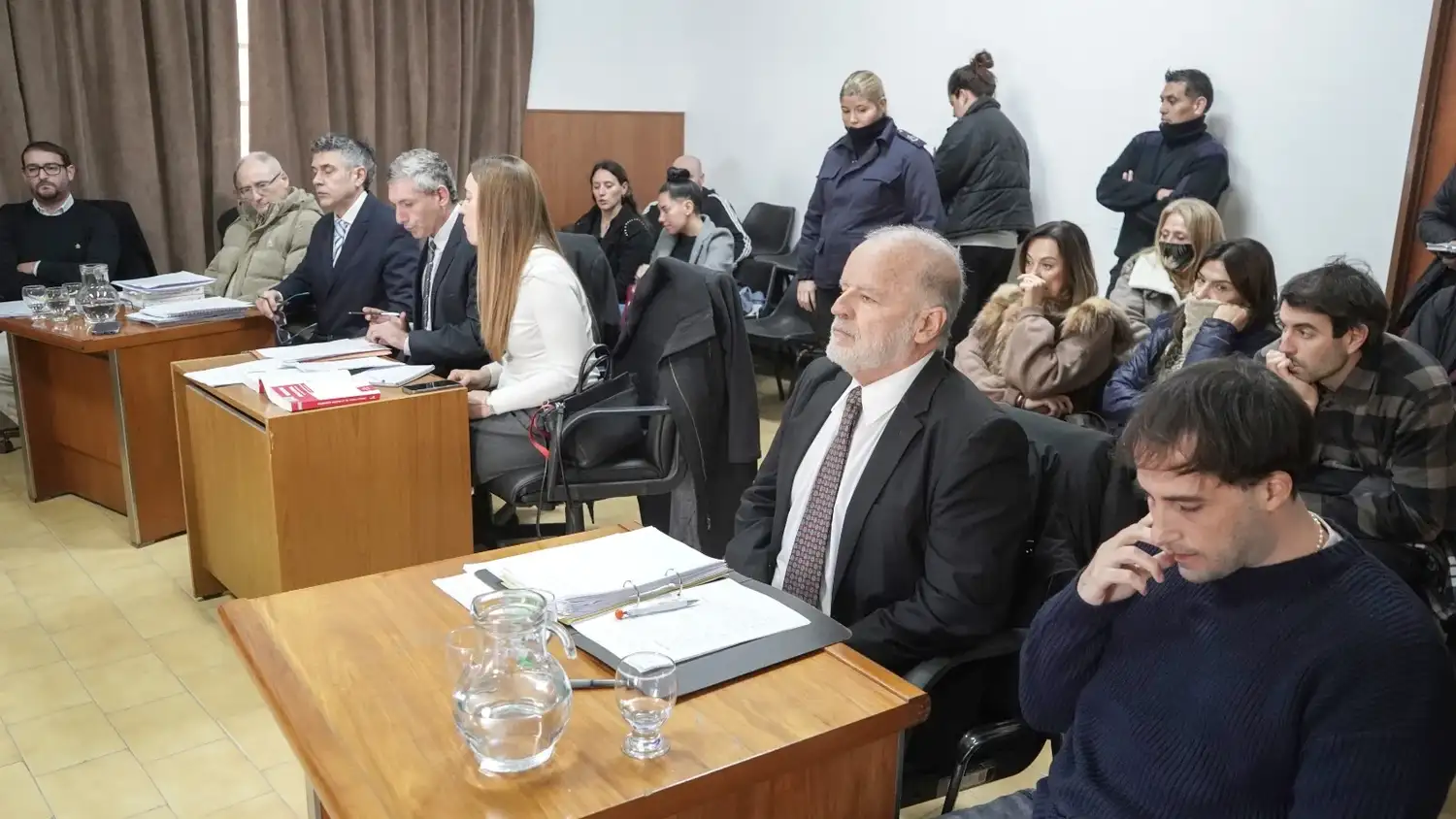 juicio apella aprea  otra