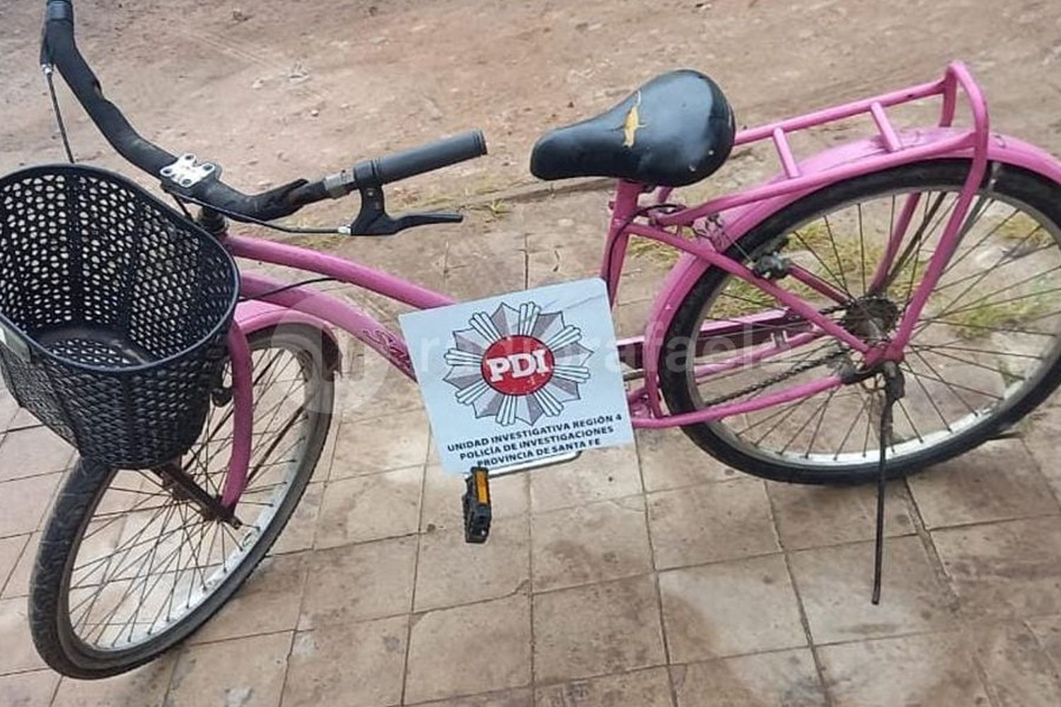 De forma anónima, denunciaron que un hombre estaba vendiendo bicis robadas: está detenido