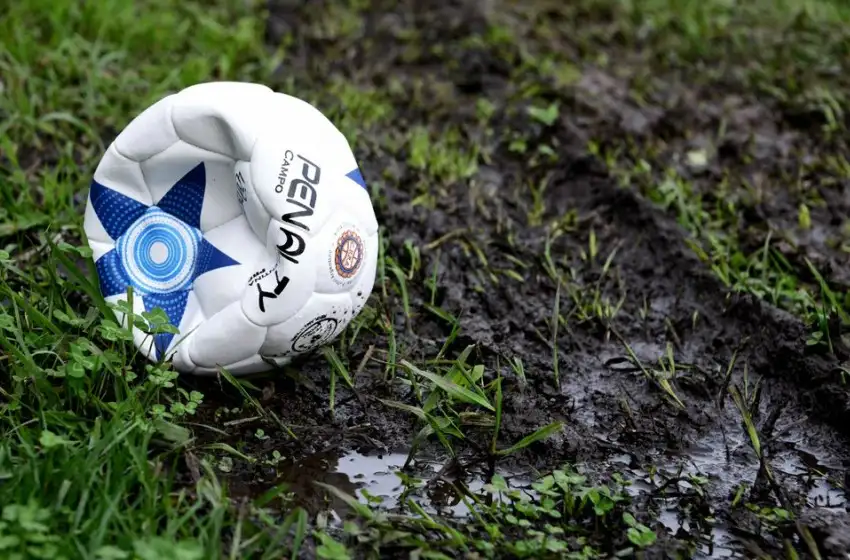 La lluvia volvió a suspender el fútbol local