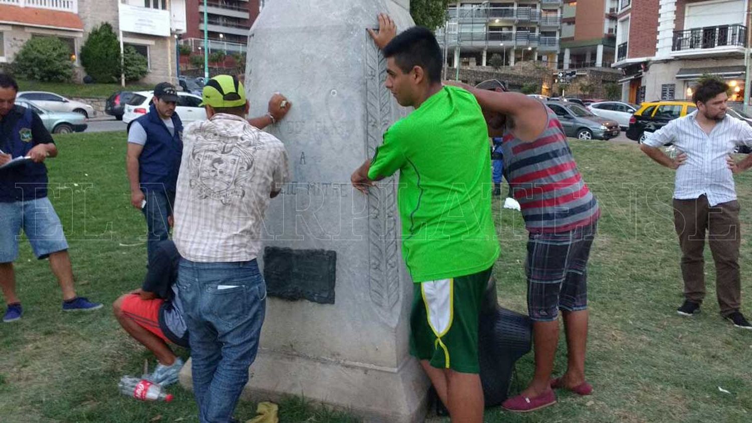 Demoraron a nueve cuidacoches en la costa de Mar del Plata