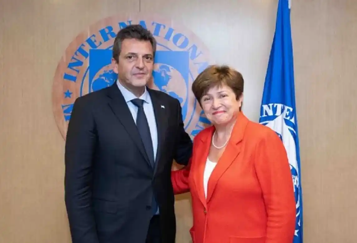 Massa viaja el martes a Washington en busca de un nuevo desembolso del FMI