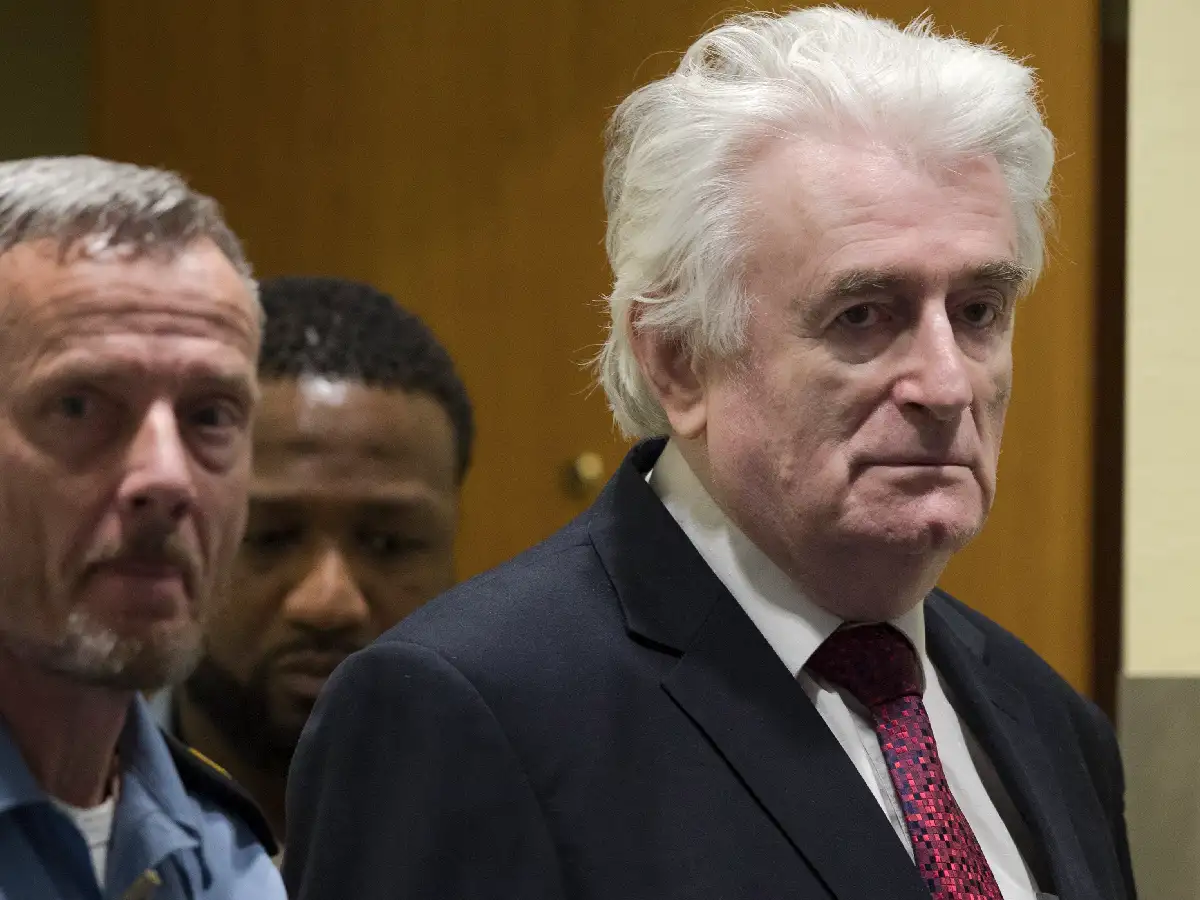 Cadena perpetua para Radovan Karadzic por el genocidio en Bosnia