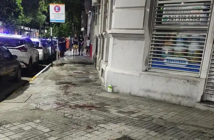 Rompió la vidriera de una tienda de vinos en el centro y fue detenido pocas cuadras