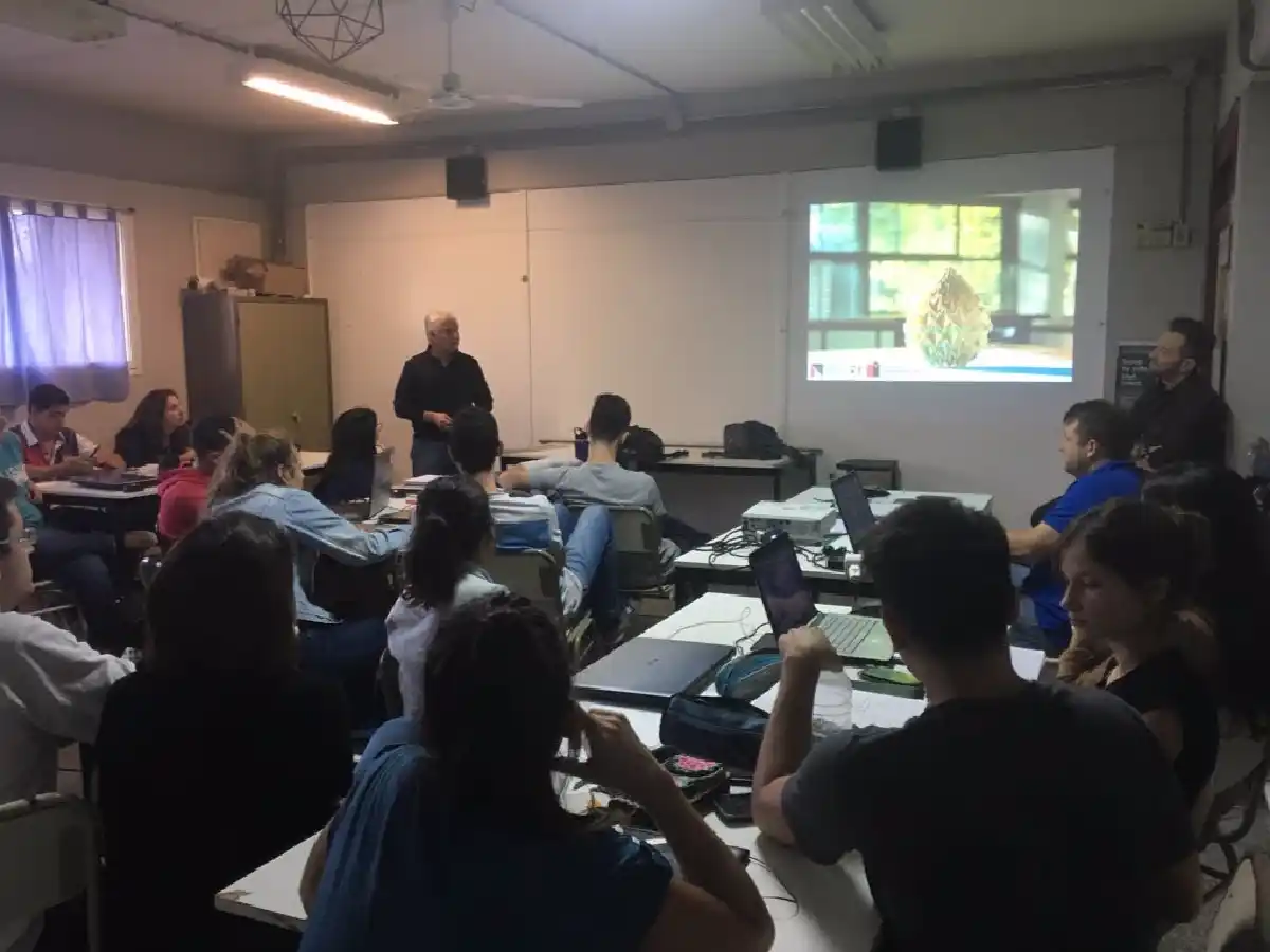 Cusf: presencia internacional en la carrera de Diseño Industrial