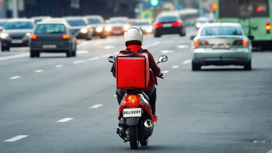 Un 80% de los motoristas está en negro: "Queremos que nos dejen trabajar tranquilos"