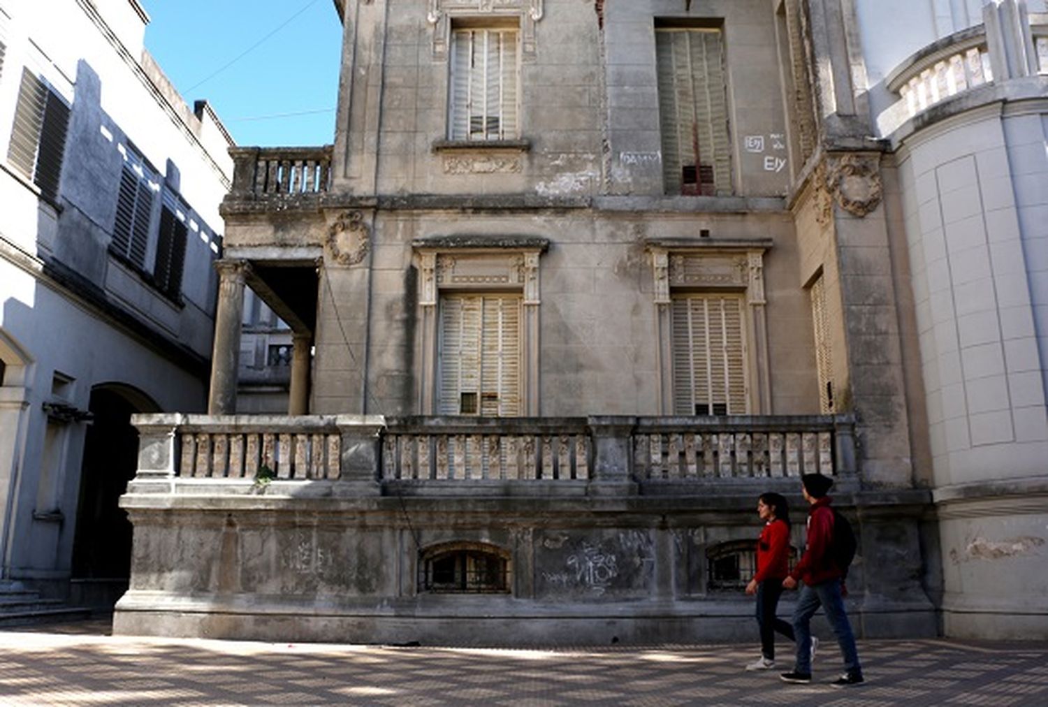 Hornus, la única firma oferente para la restauración del Nacional